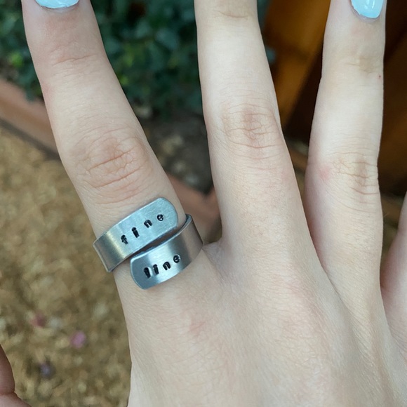 Harry Styles fine line ring - Picture 2 of 2